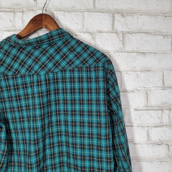 Billabong long sleve flannel print button down - Picture 12 of 14